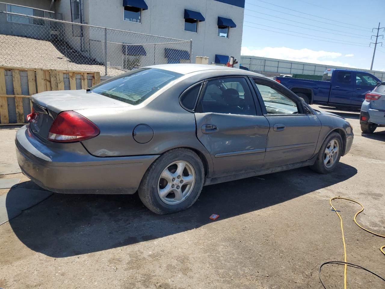 2004 Ford Taurus Se - Image 3