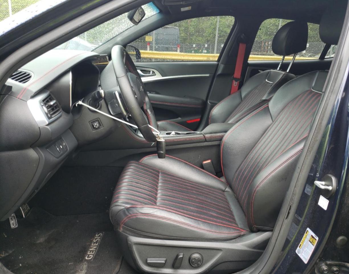 2023 Genesis G70 Base - Image 7