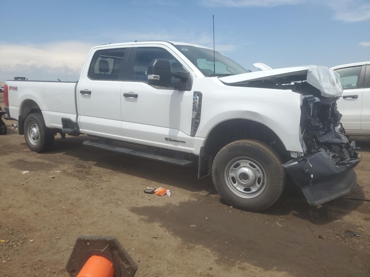 2024 Ford F250 Super Duty - Фото 4