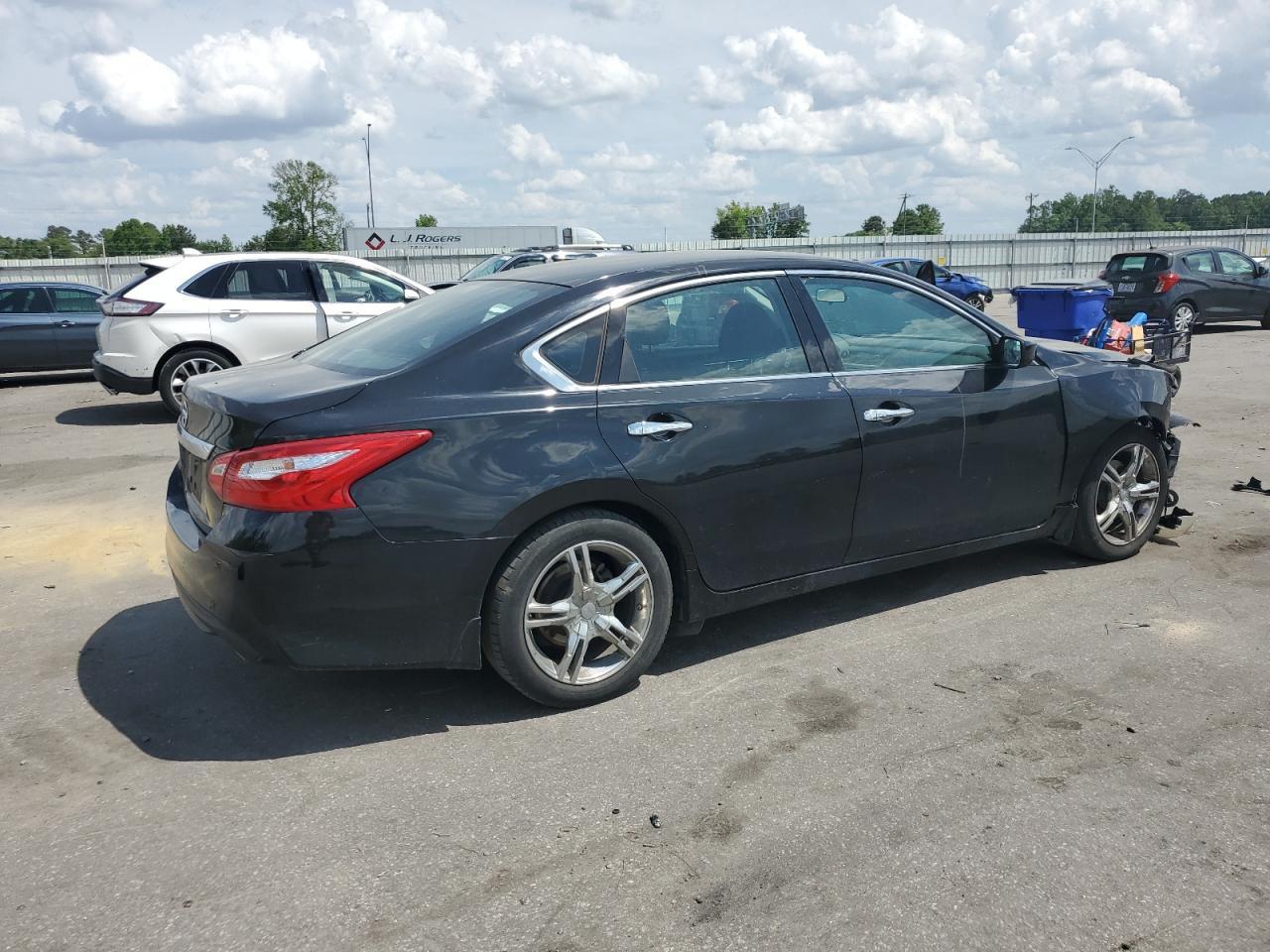 2017 Nissan Altima 2.5 - Фото 3