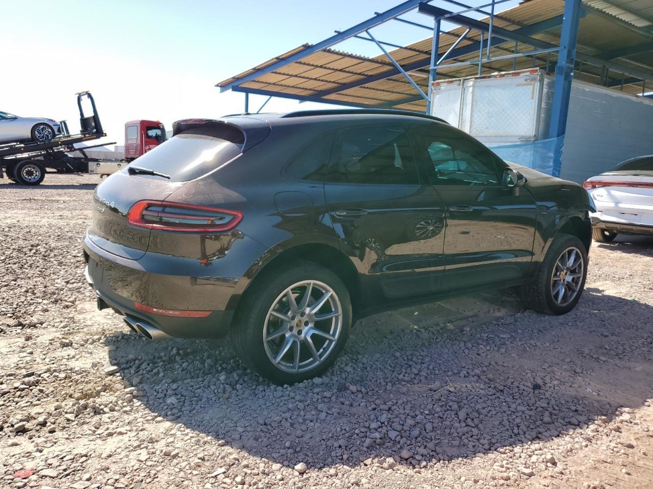 2018 Porsche Macan S - Image 3