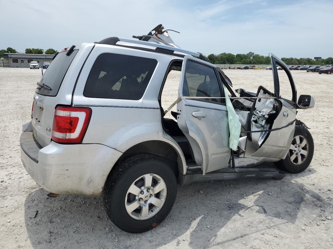 2012 Ford Escape Limited - Image 3