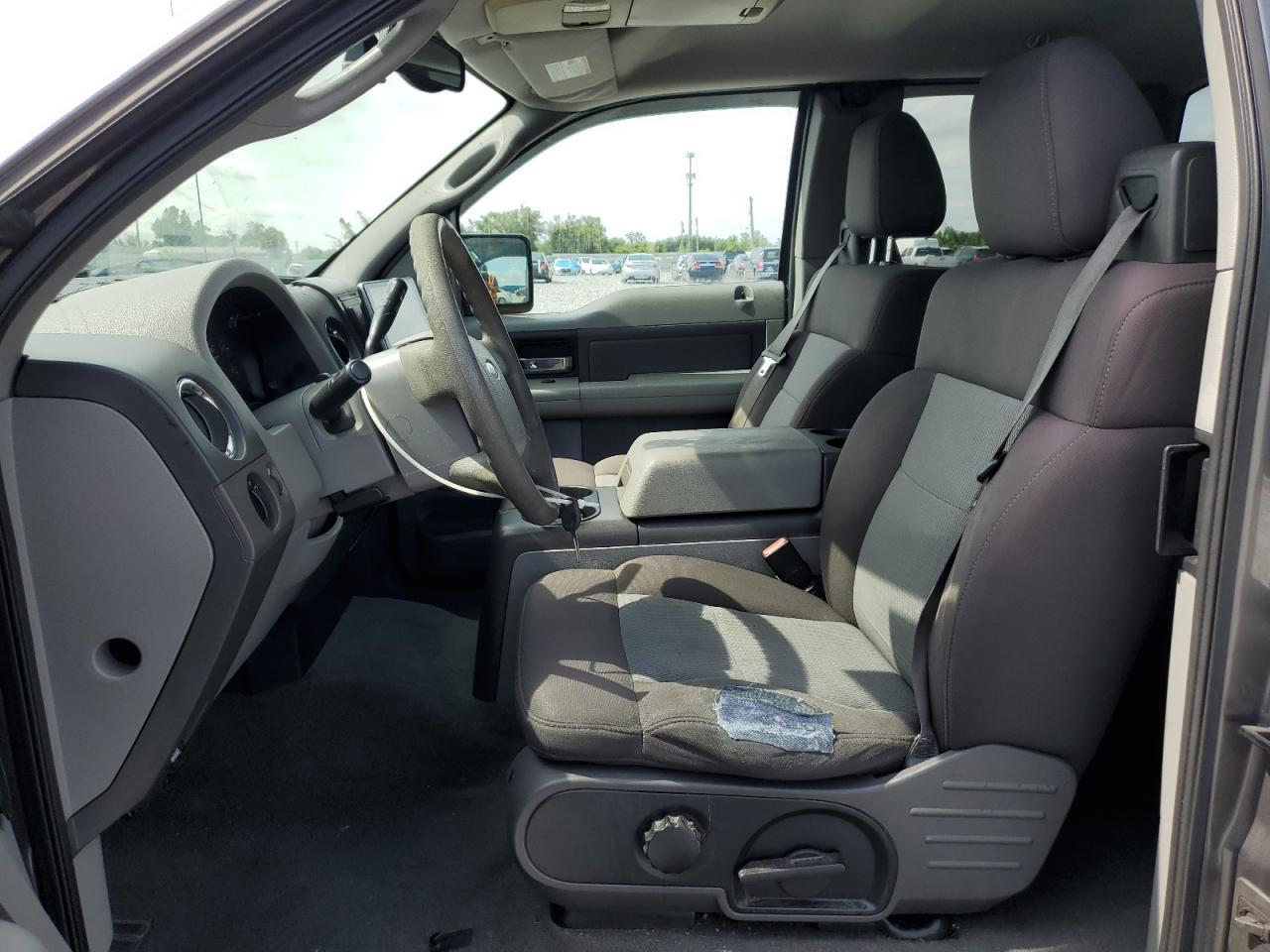 2005 Ford F150 - Image 7