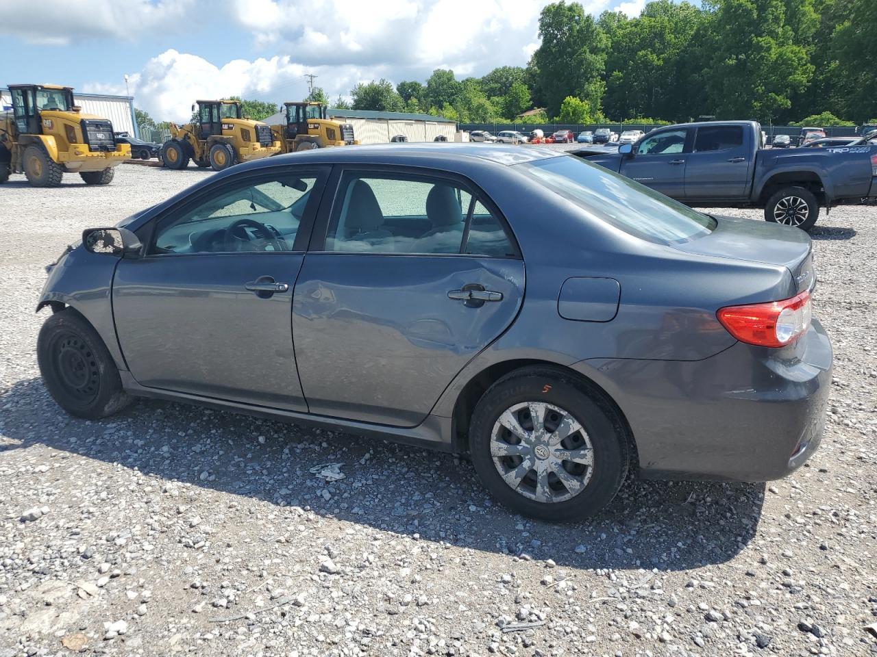 2011 Toyota Corolla Base - Фото 2