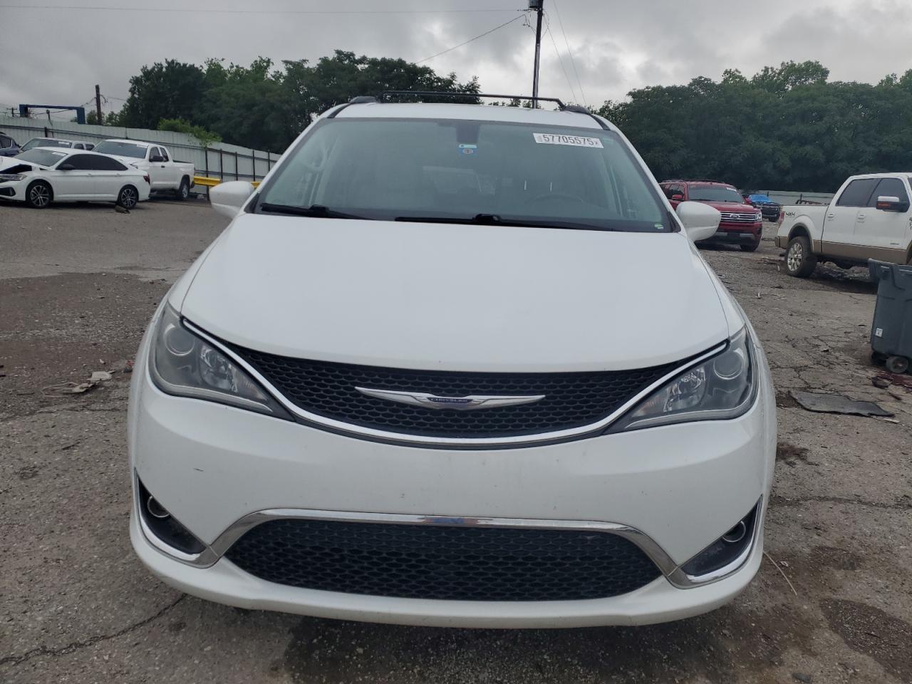 2017 Chrysler Pacifica Touring L - Фото 5