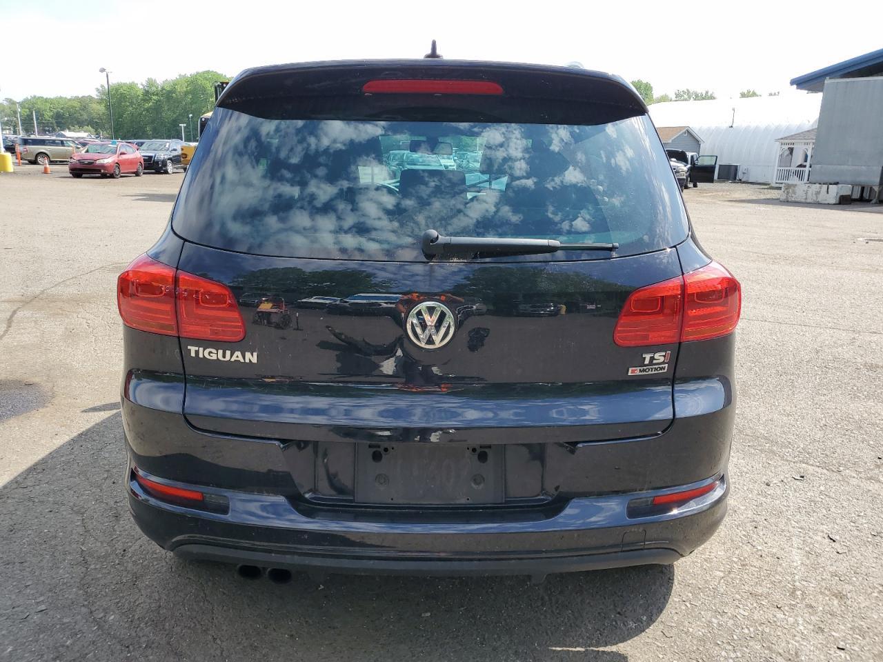 2016 Volkswagen Tiguan S - Image 6