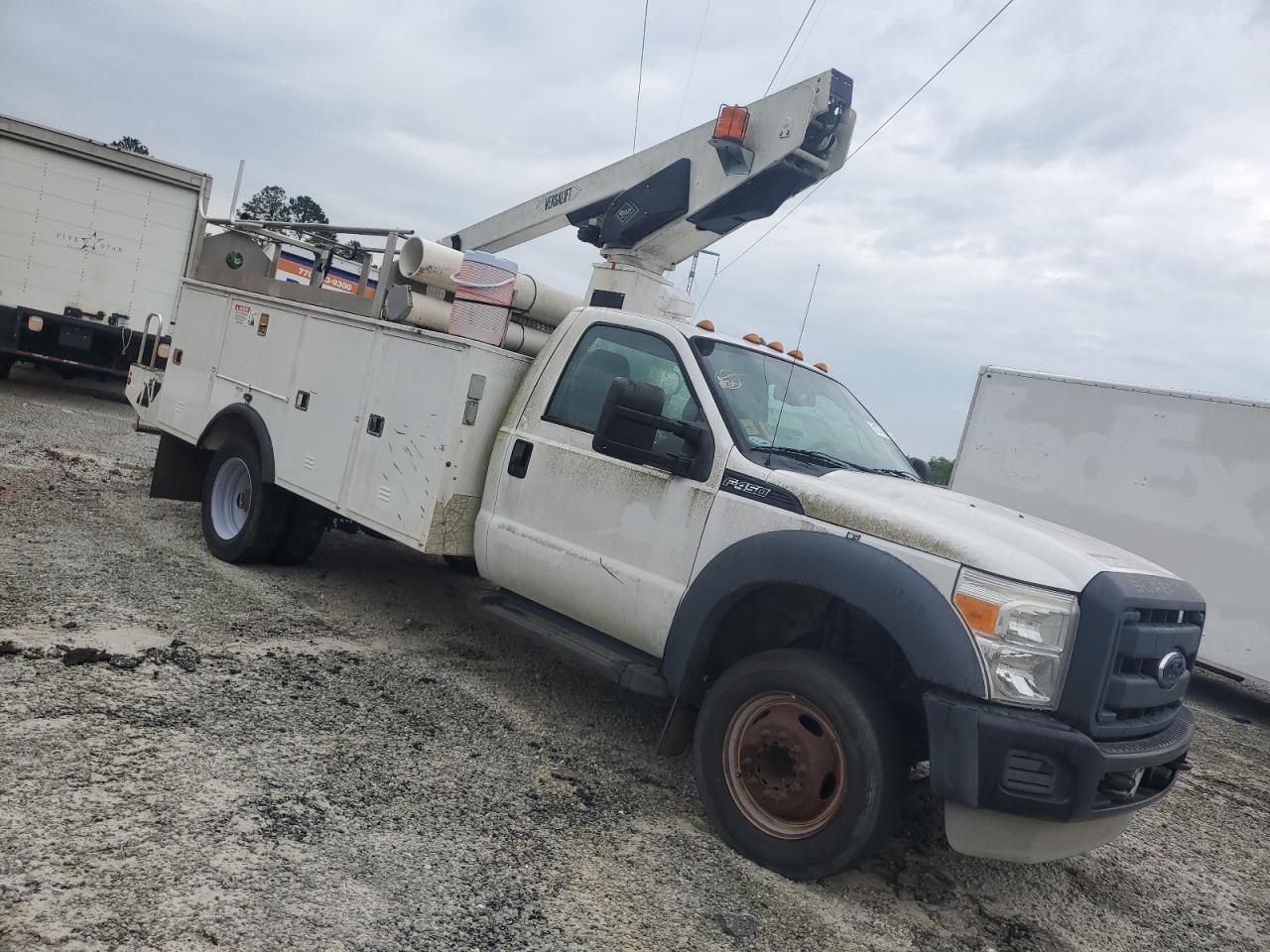 2013 Ford F450 Super Duty - Фото 4