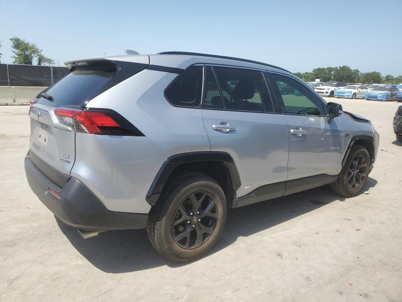2023 Toyota Rav4 Xle - Image 3