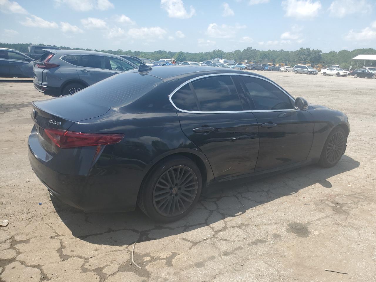 2018 Alfa Romeo Giulia - Image 3