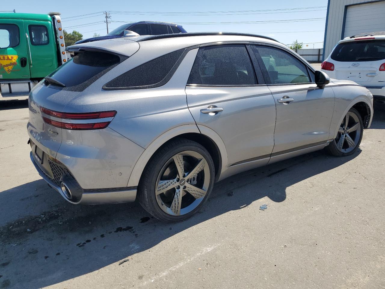 2022 Genesis Gv70 - Image 3