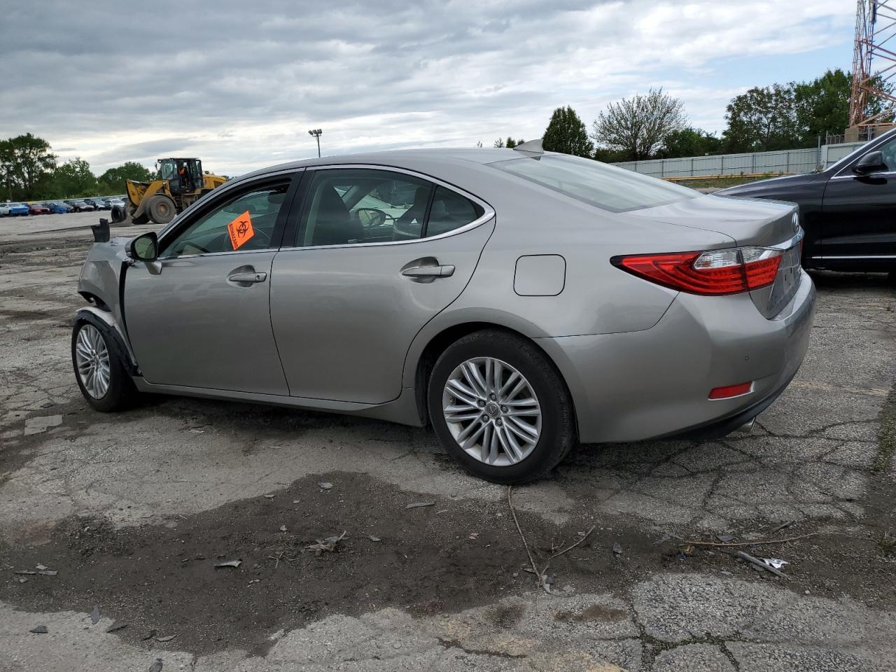 2015 Lexus Es 350 - Image 2