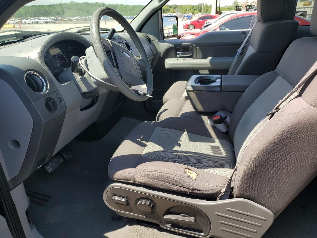 2006 Ford F150 - Image 7