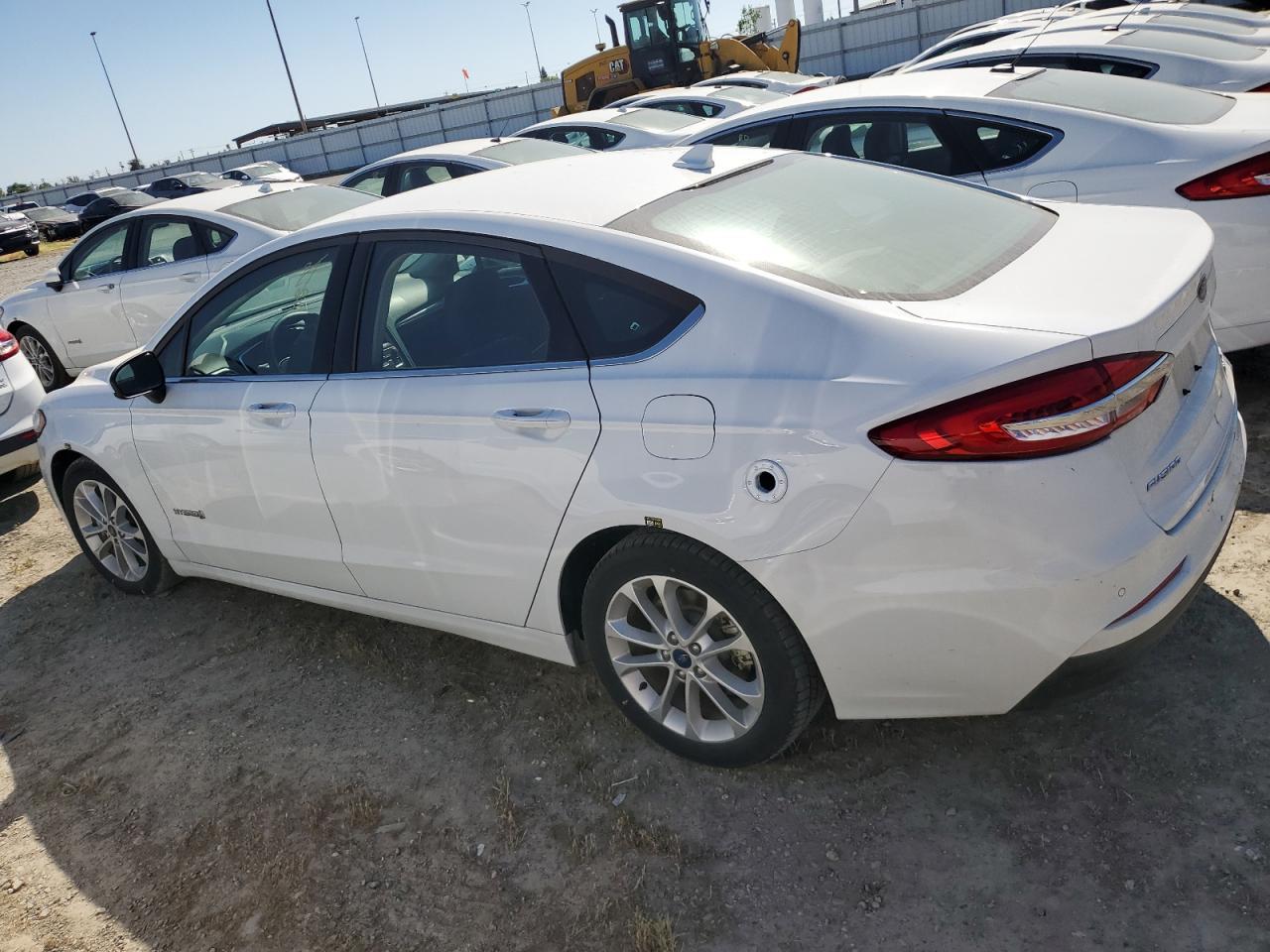 2019 Ford Fusion Se - Фото 2