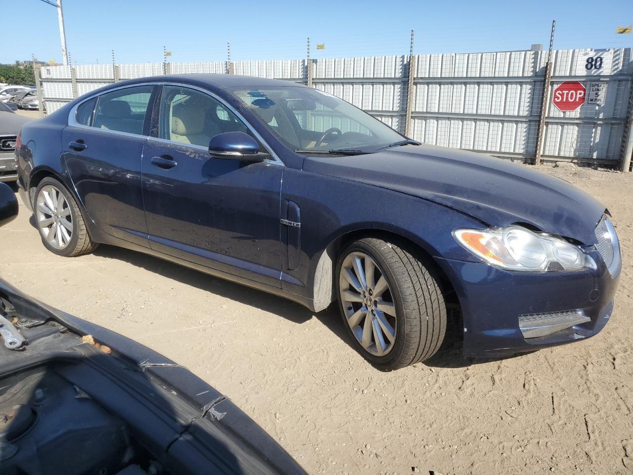 2010 Jaguar Xf Premium - Image 4