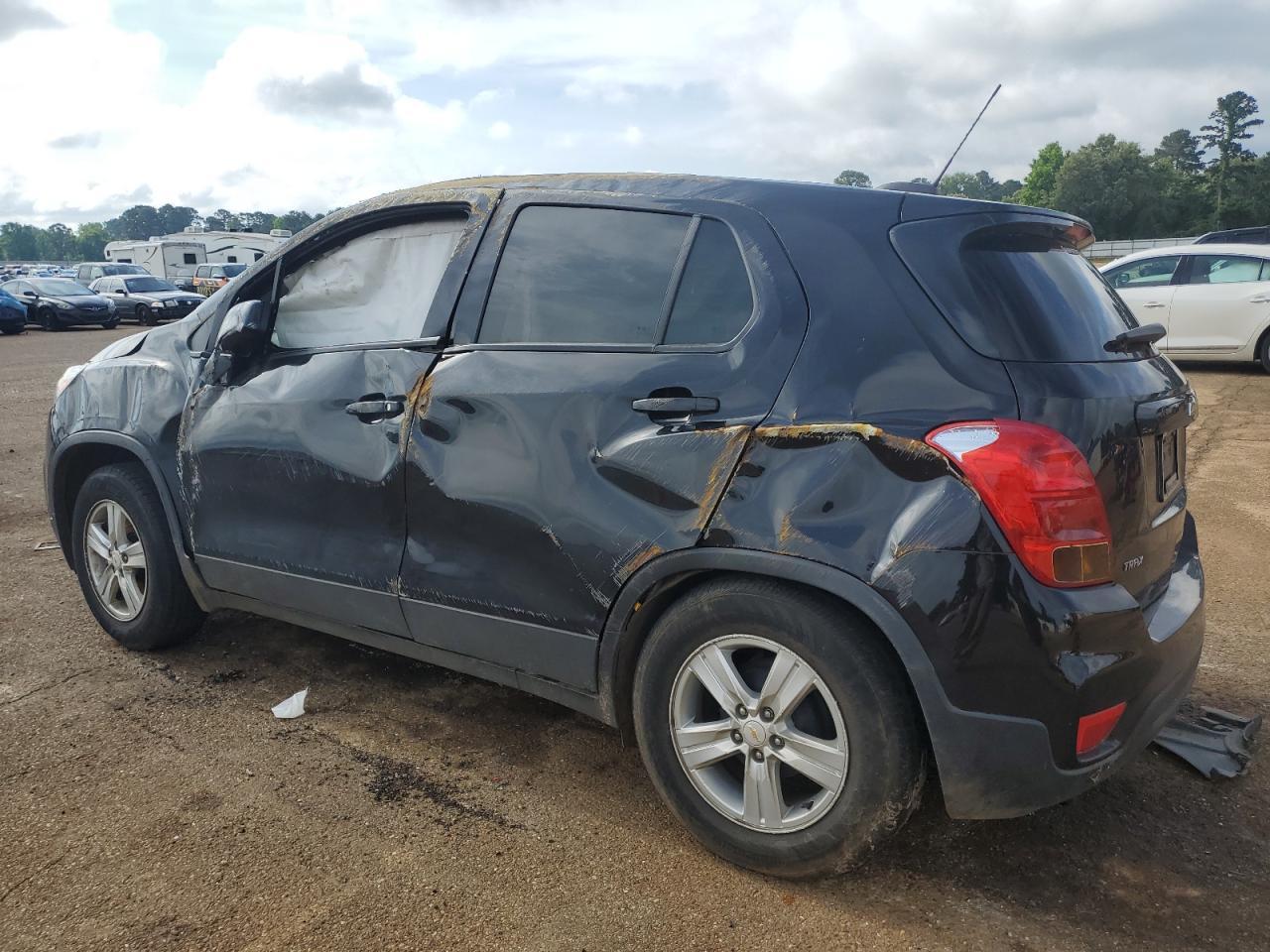 2020 Chevrolet Trax Ls - Image 2