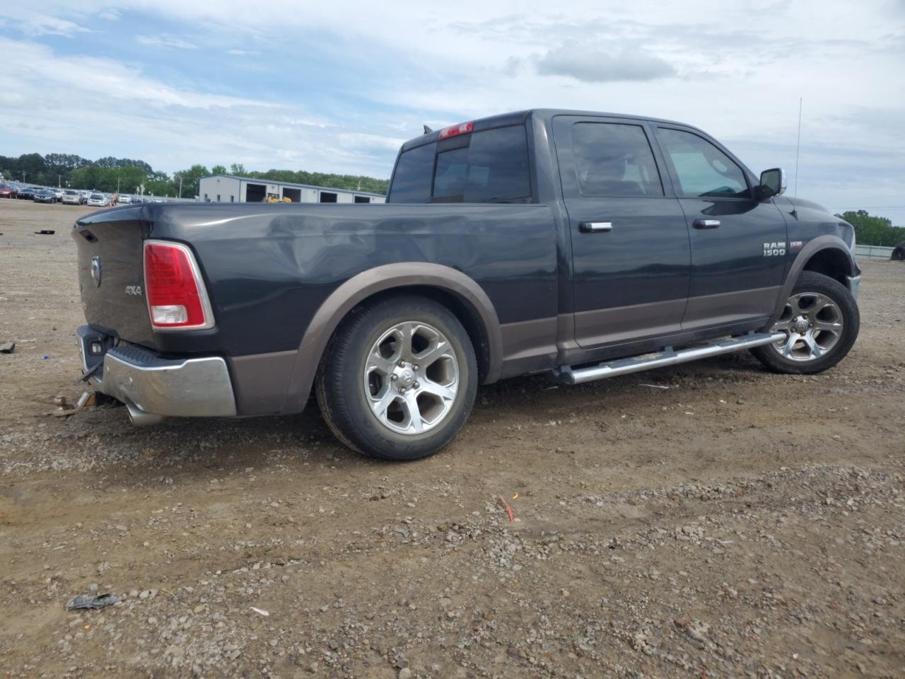 2017 Ram 1500 Laramie - Фото 3