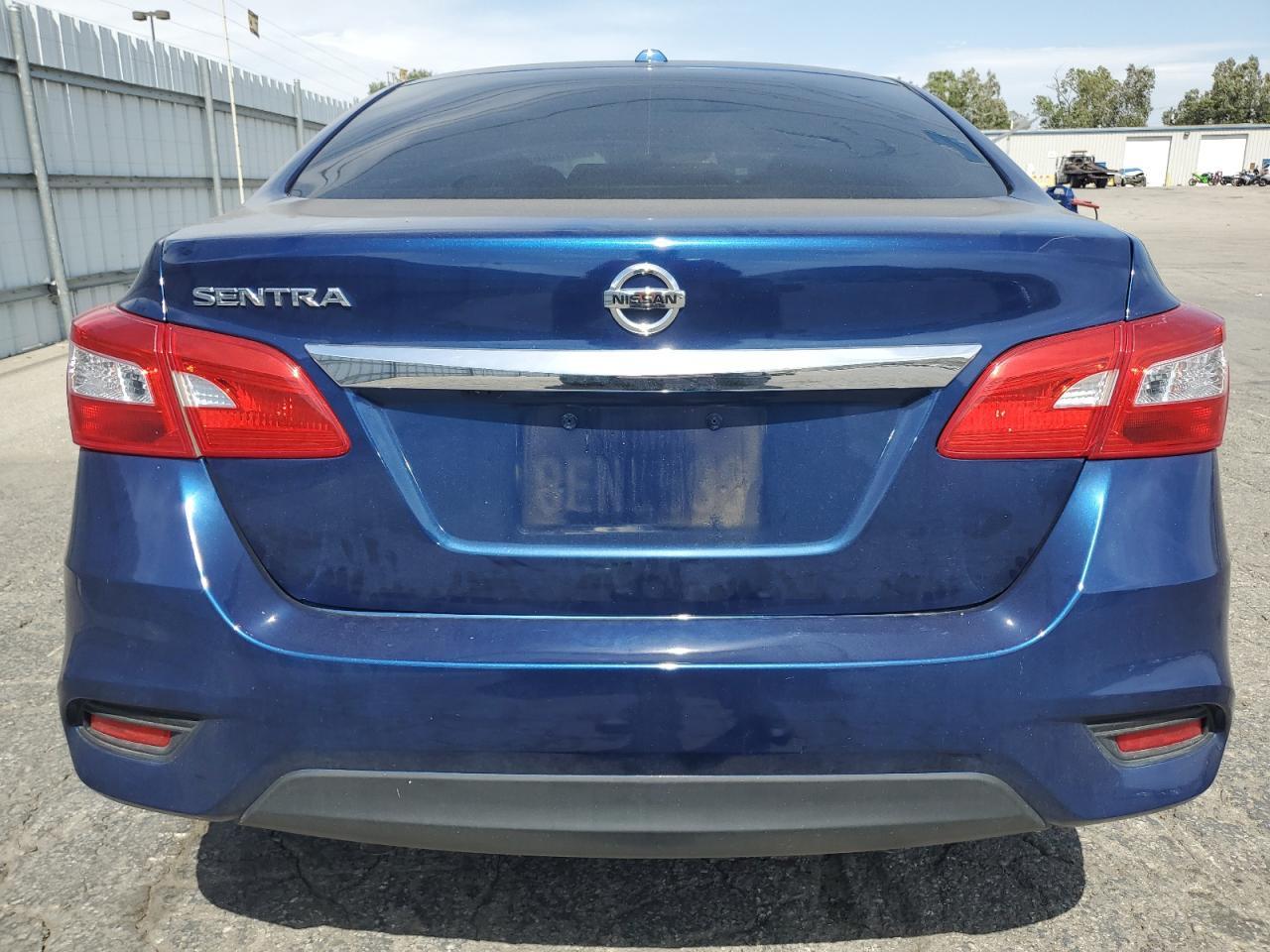 2018 Nissan Sentra S - Фото 6
