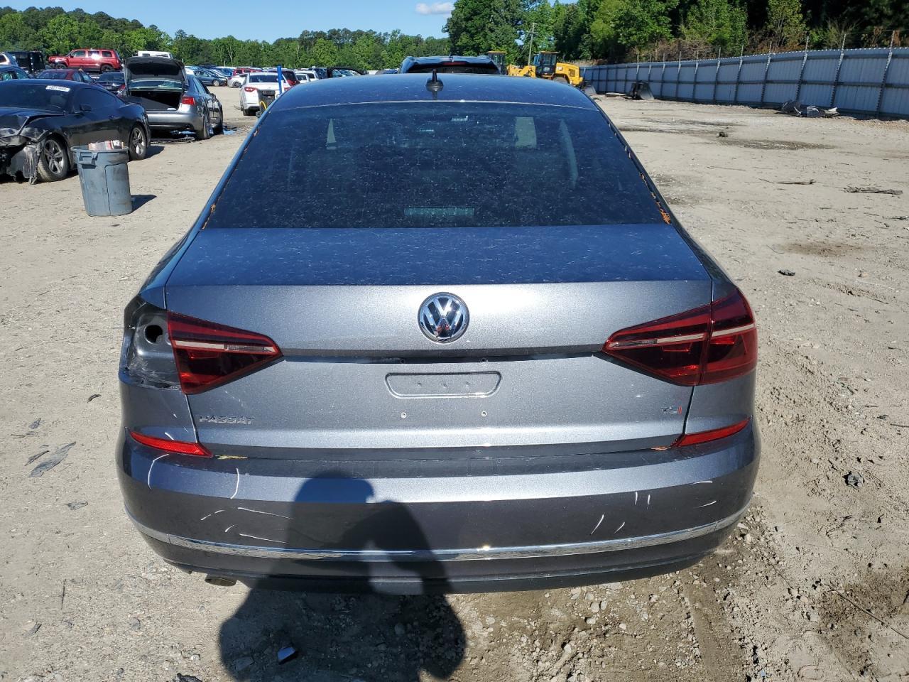 2019 Volkswagen Passat Wolfsburg - Фото 6