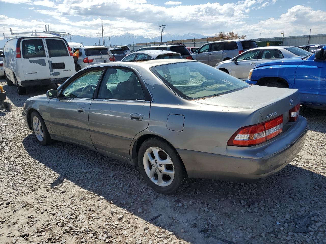 2000 Lexus Es 300 - Фото 2