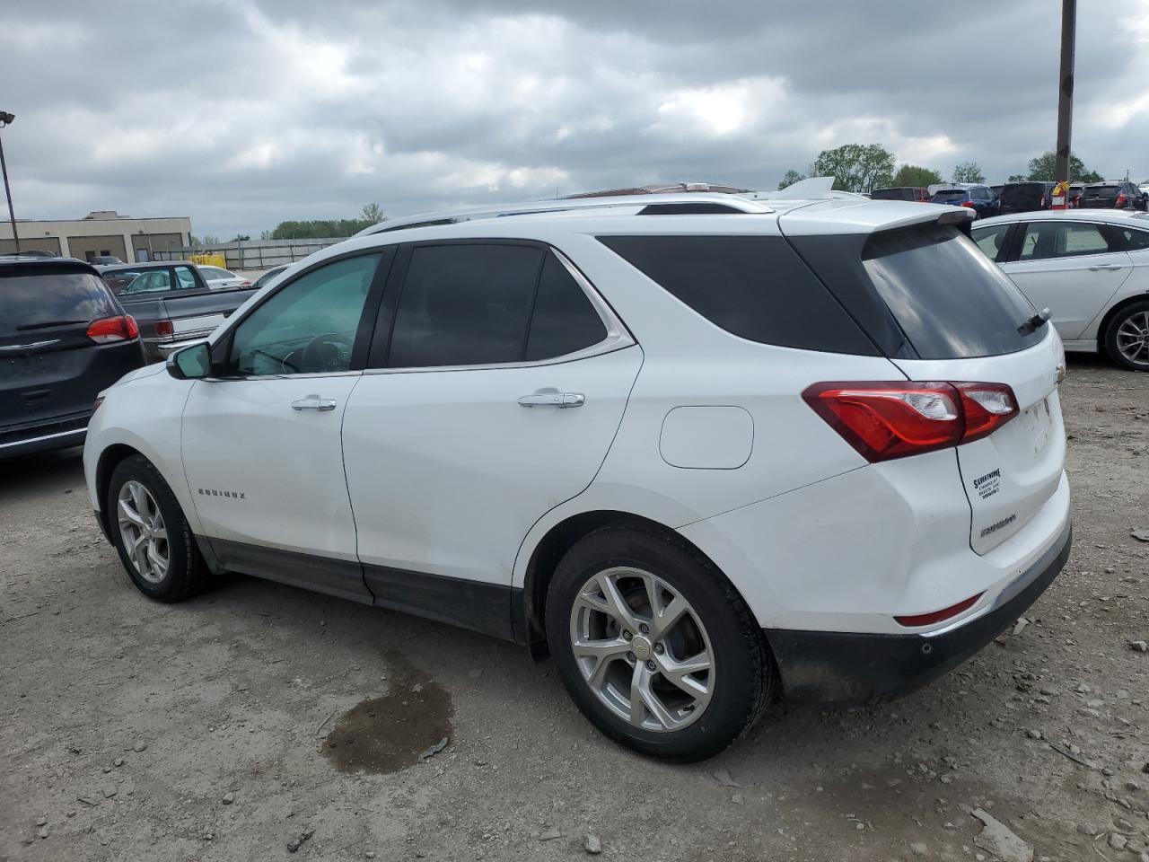 2018 Chevrolet Equinox Premier - Фото 2