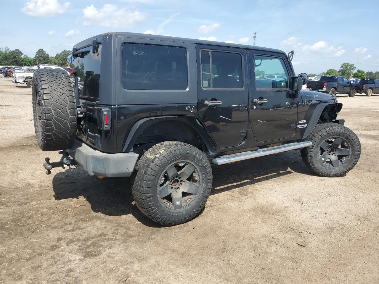 2015 Jeep Wrangler Unlimited Sport - Фото 3