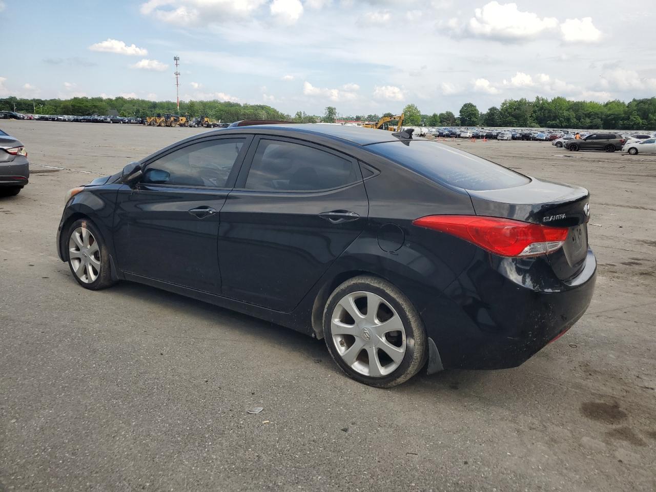 2012 Hyundai Elantra Gls - Image 2