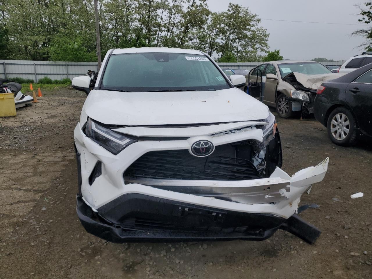 2024 Toyota Rav4 Le - Image 5
