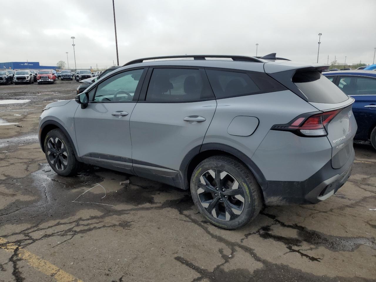 2023 Kia Sportage X Line - Image 2