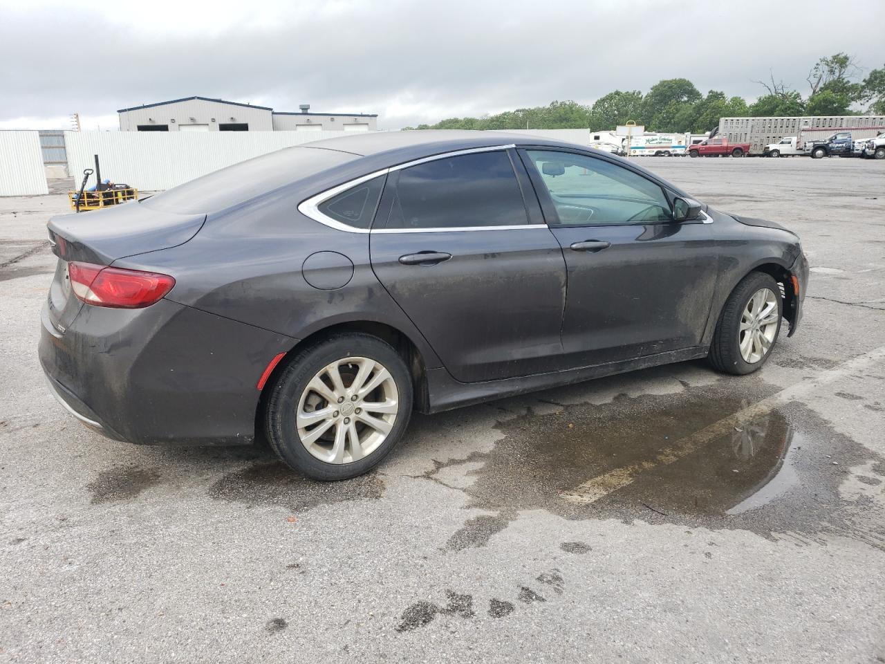 2016 Chrysler 200 Limited - Image 3