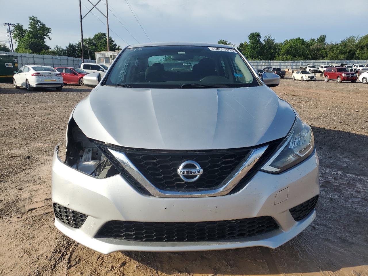 2017 Nissan Sentra S - Фото 5