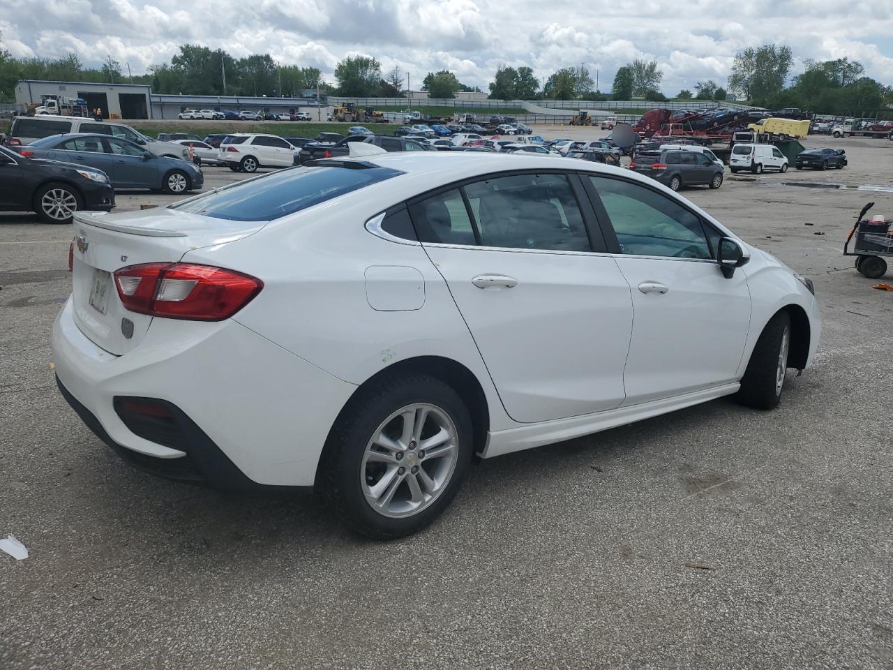 2018 Chevrolet Cruze Lt - Фото 3