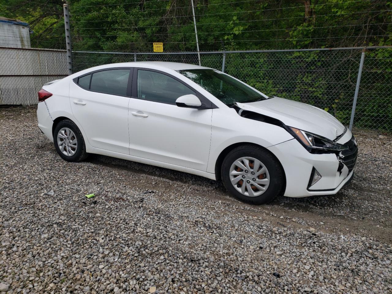 2020 Hyundai Elantra Se - Фото 4