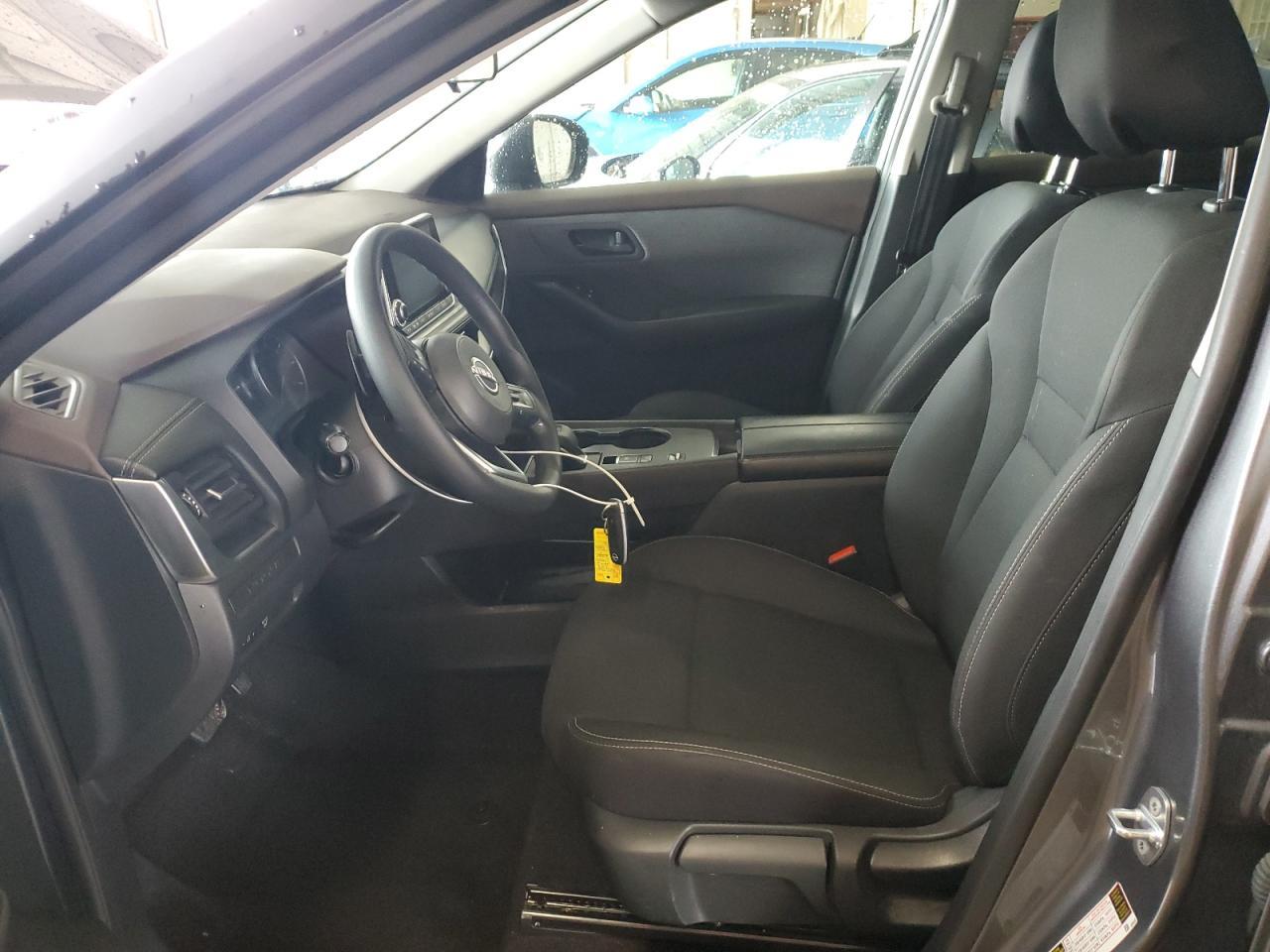 2023 Nissan Rogue S - Image 7