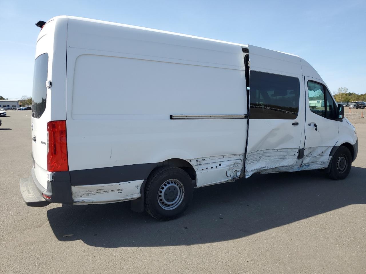 2021 Mercedes-Benz Sprinter 2500 - Image 3