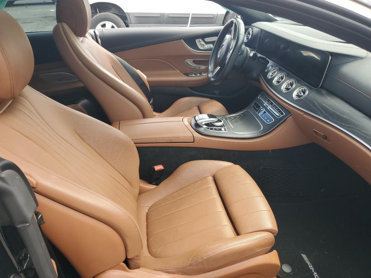 2018 Mercedes-Benz E 400 4Matic - Фото 7