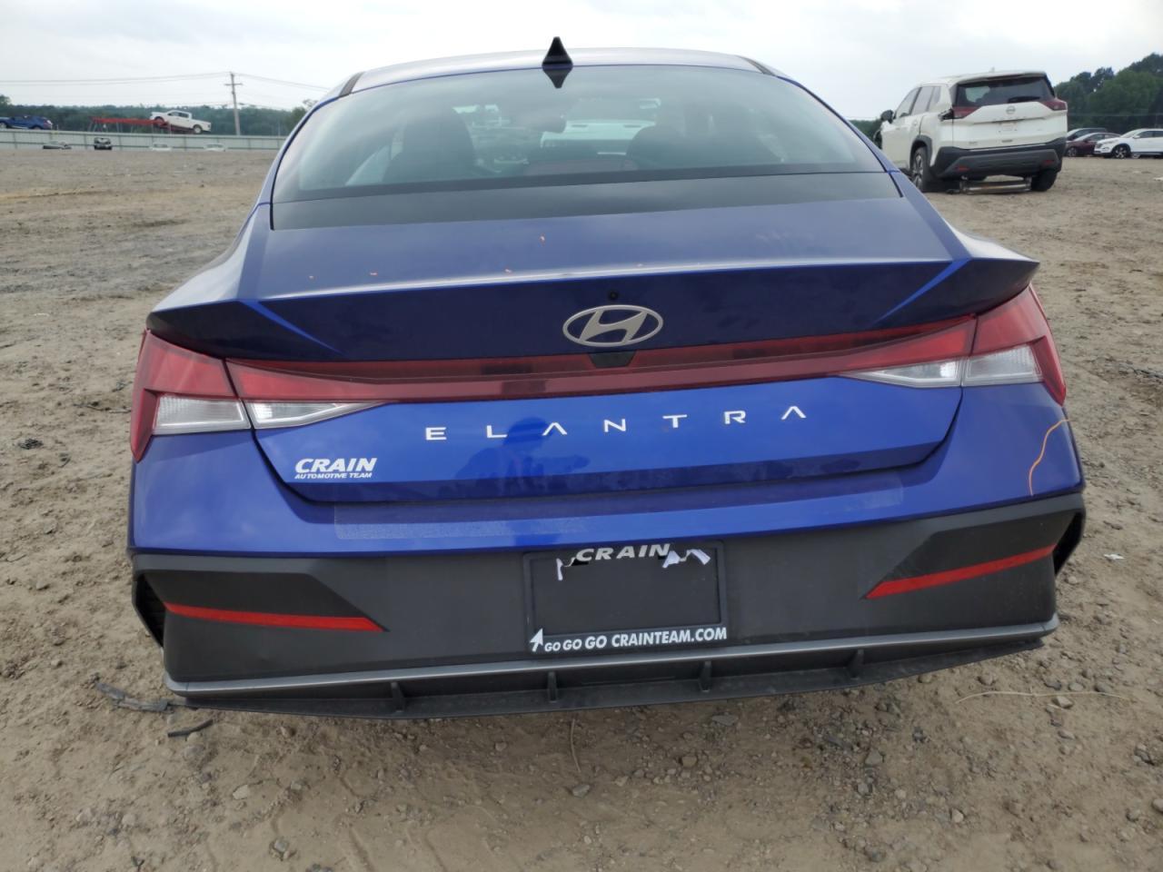 2025 Hyundai Elantra Se - Фото 6