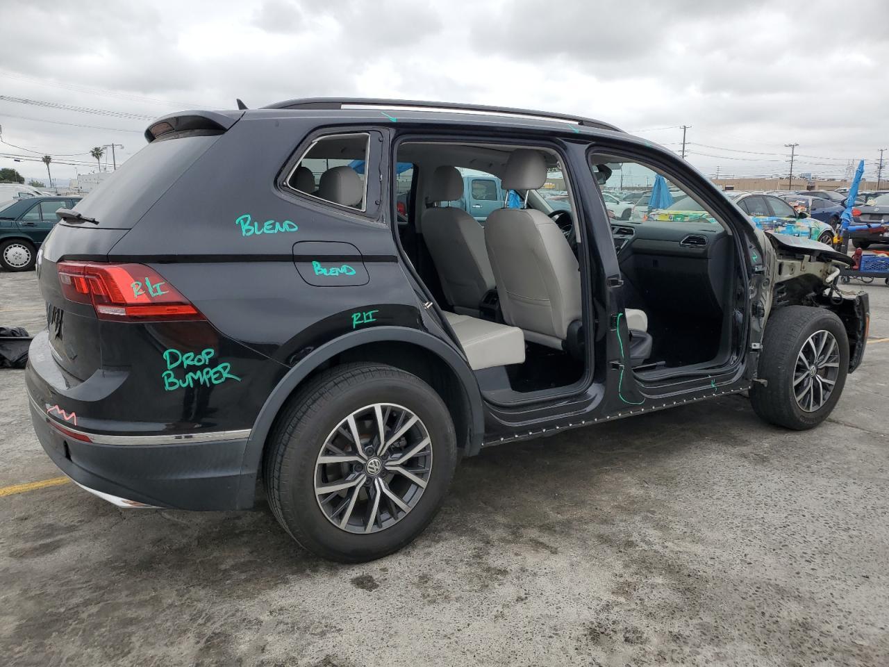 2020 Volkswagen Tiguan Se - Фото 3