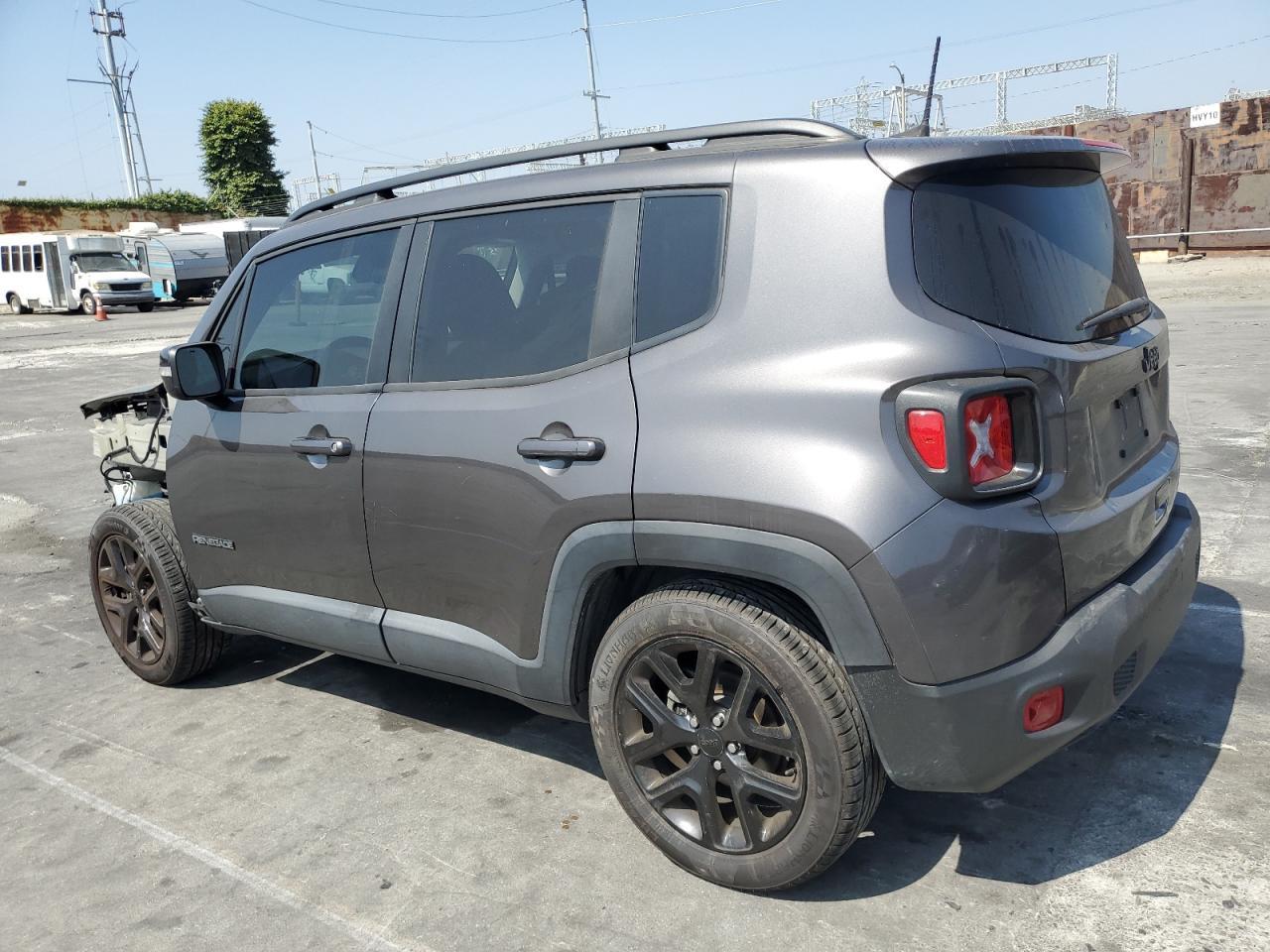 2019 Jeep Renegade Latitude - Фото 2