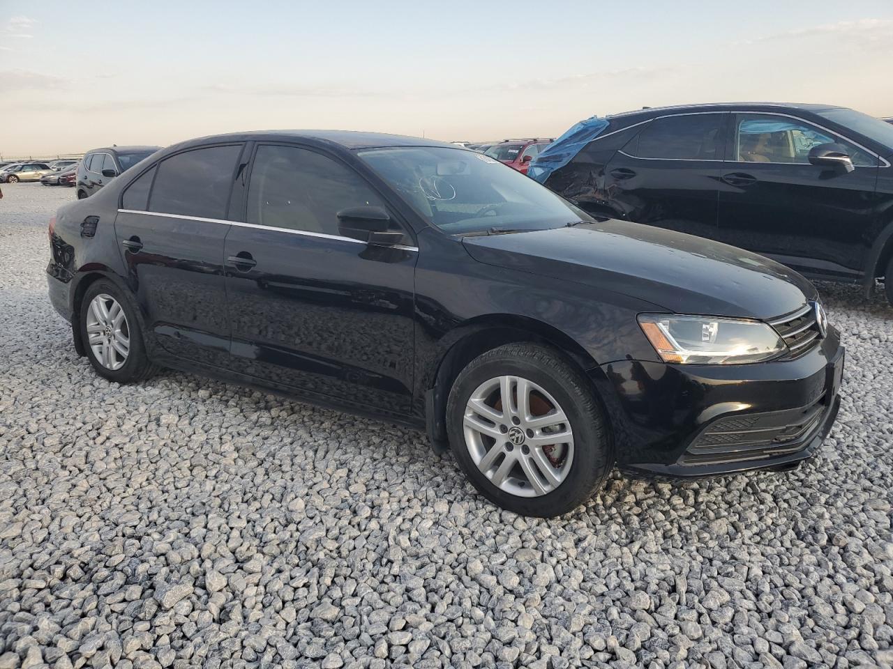 2017 Volkswagen Jetta S - Фото 4