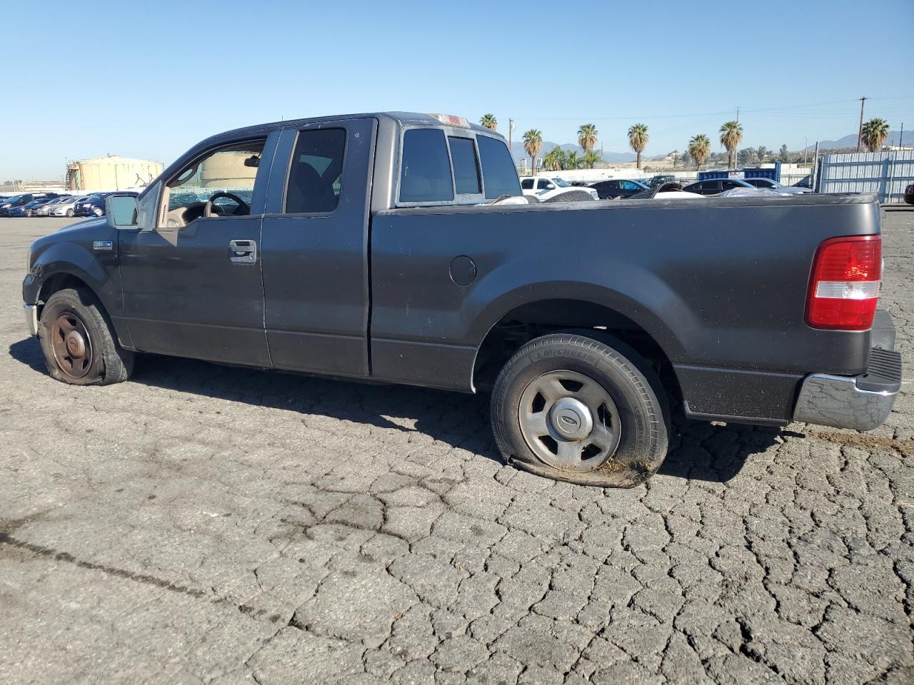 2006 Ford F150 - Фото 3