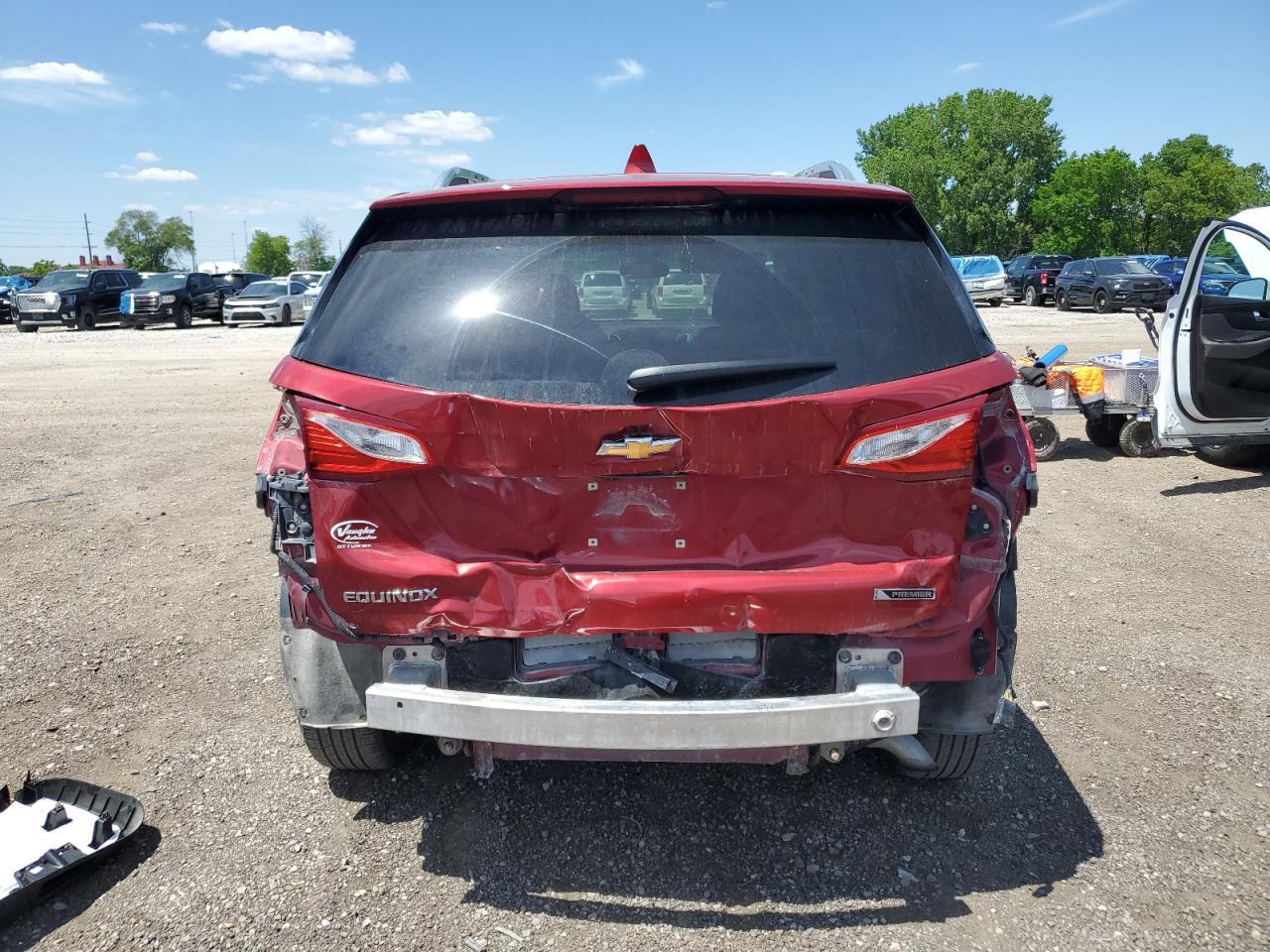 2018 Chevrolet Equinox Premier - Image 6