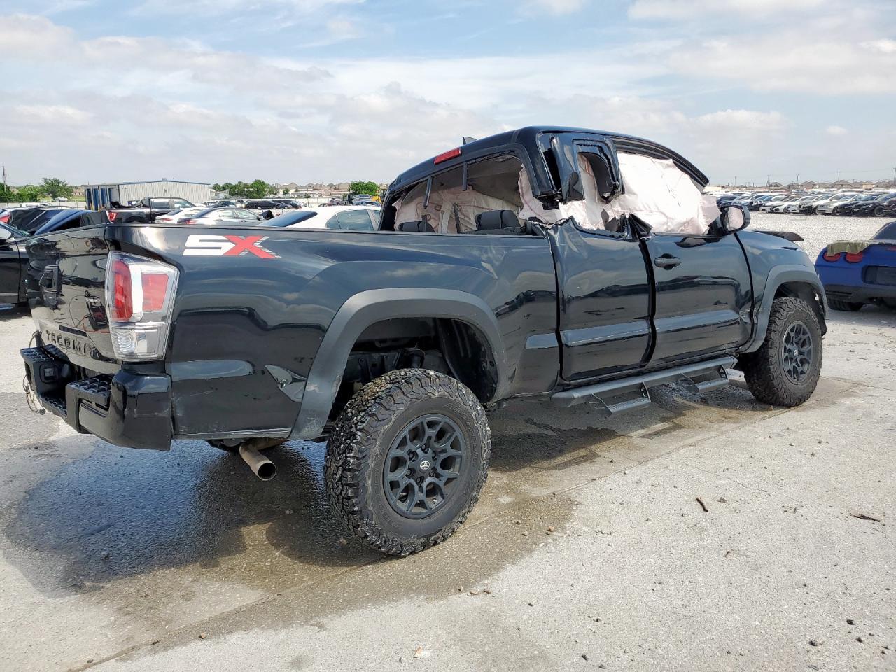 2020 Toyota Tacoma Access Cab - Image 3