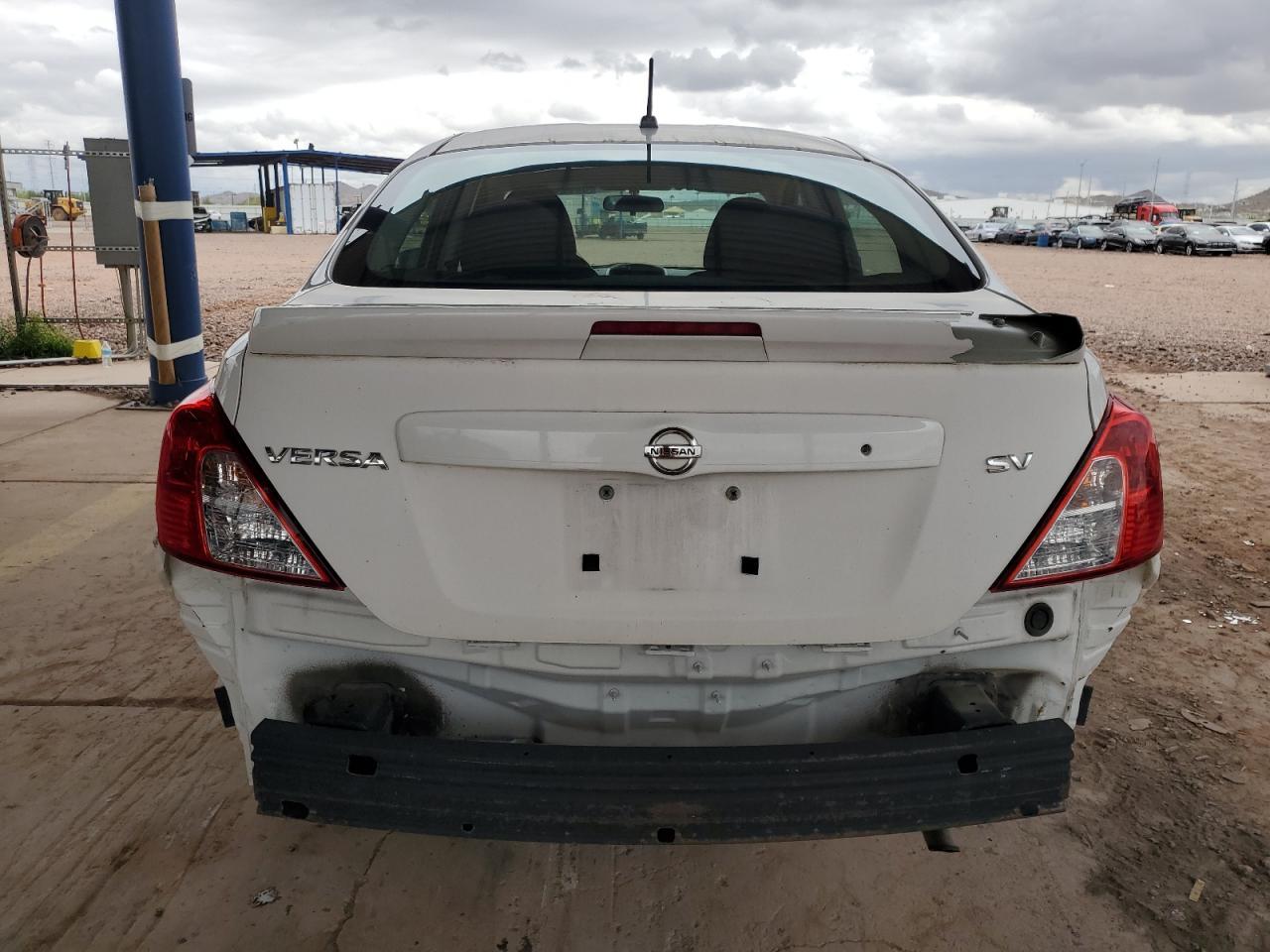 2017 Nissan Versa S - Image 6