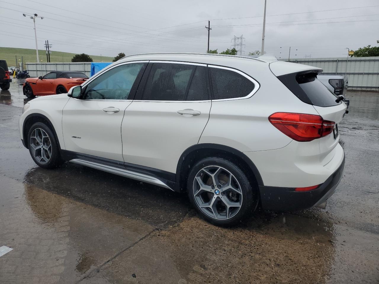 2016 BMW X1 xDrive28I - Фото 2