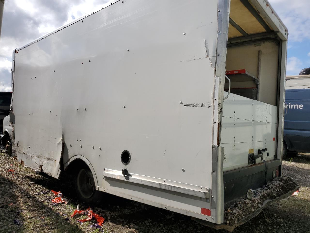 2020 GMC Savana Cutaway G3500 - Фото 2