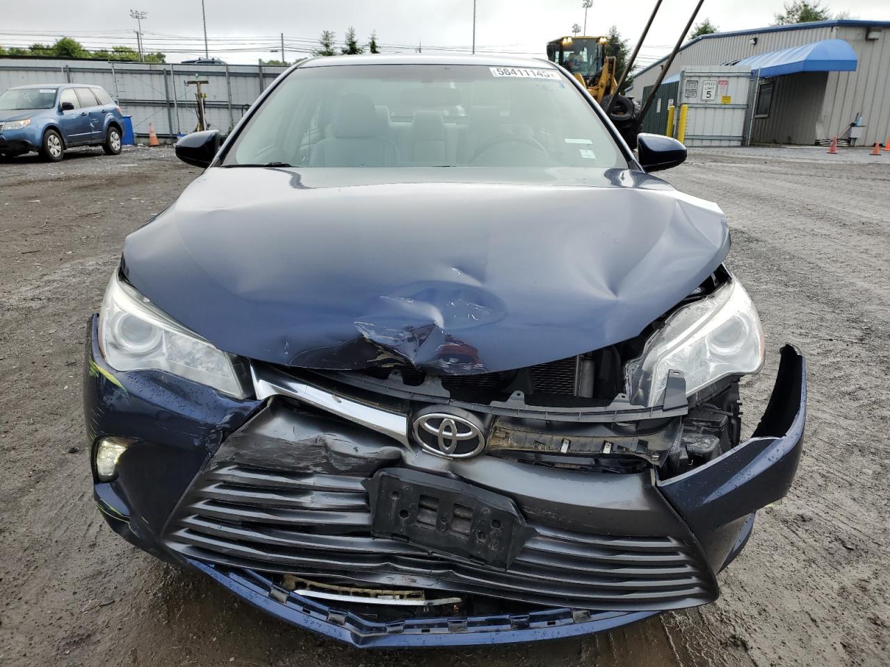 2016 Toyota Camry Le - Image 5