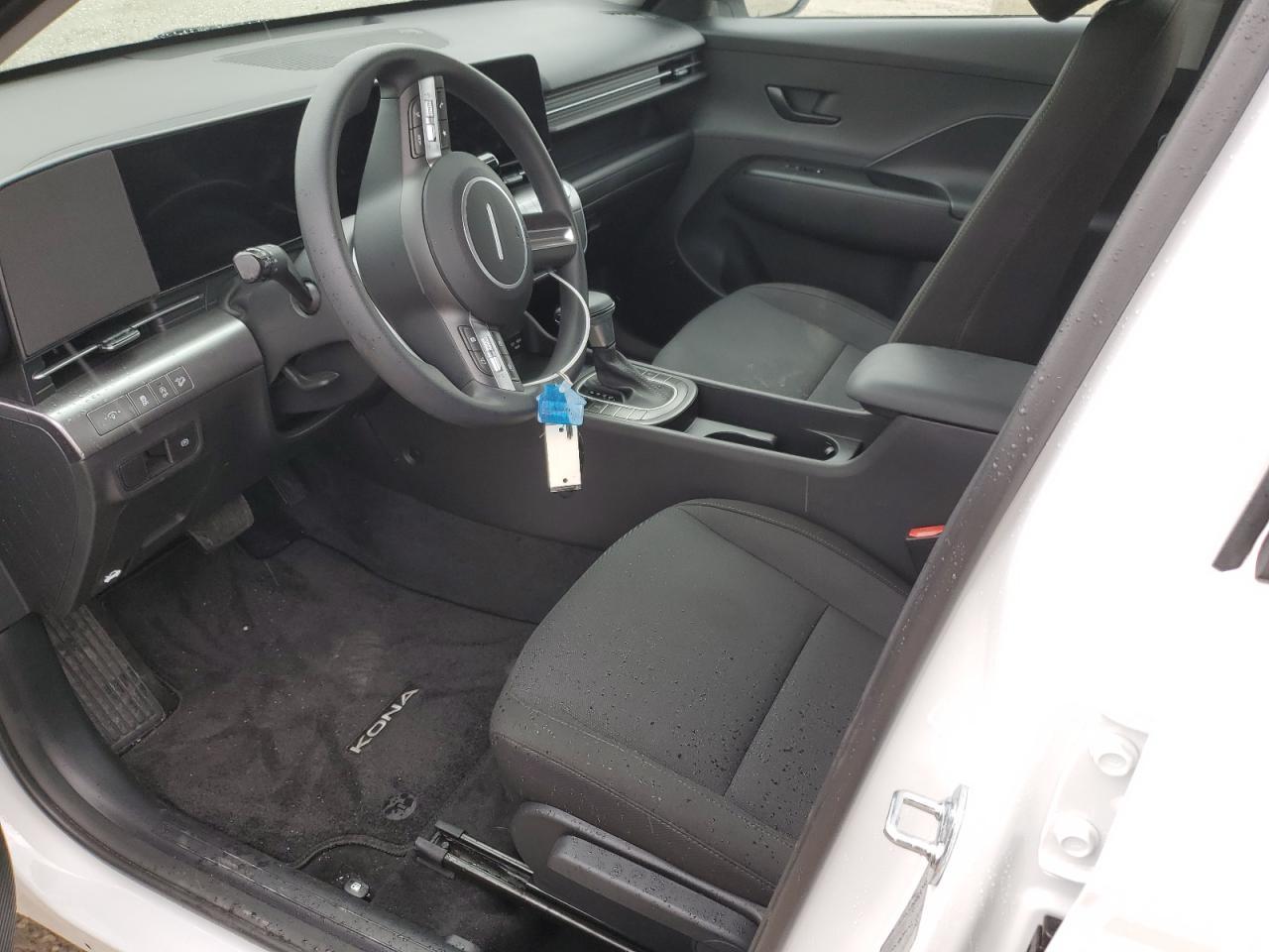 2025 Hyundai Kona Se - Image 7