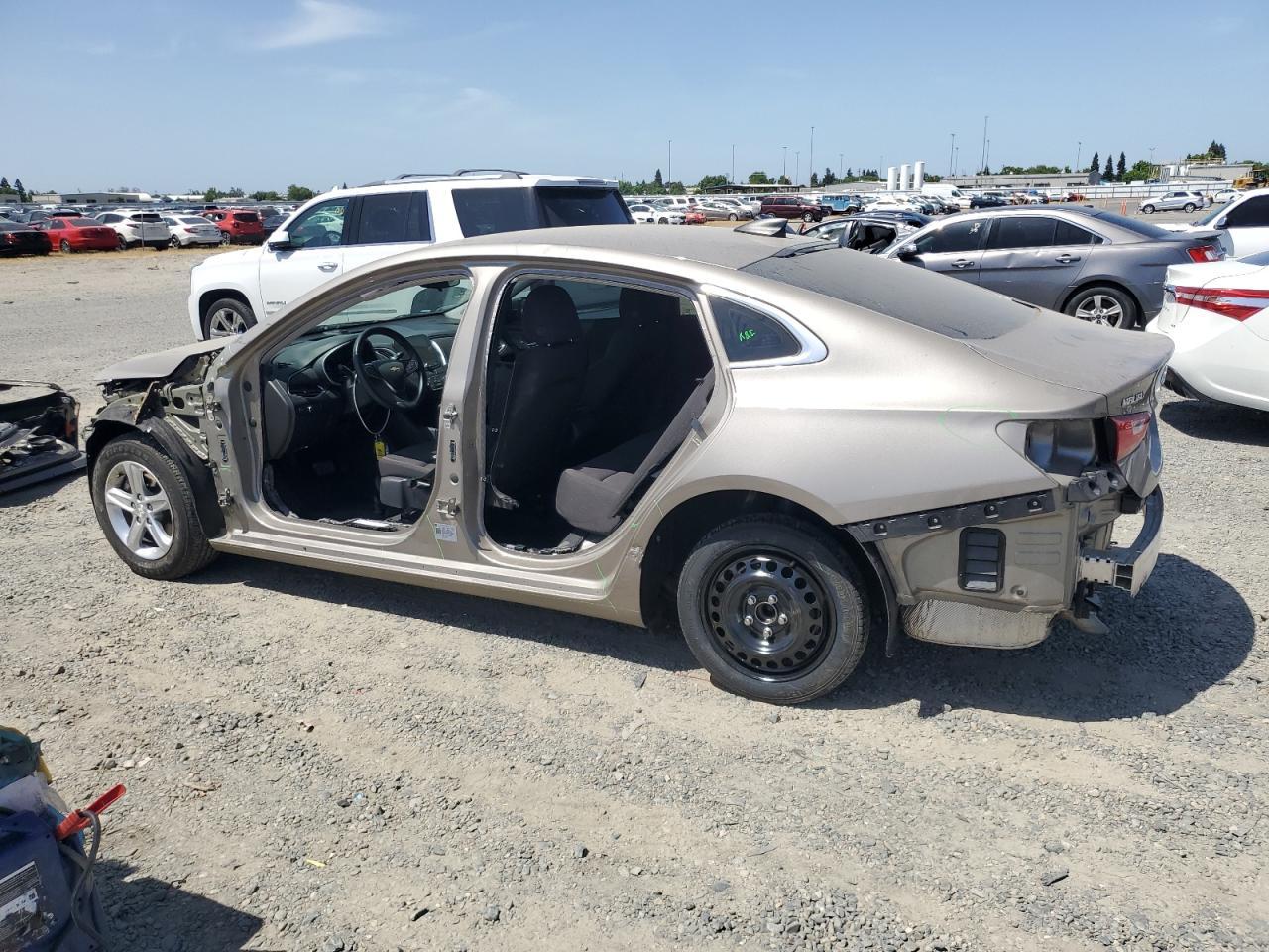 2023 Chevrolet Malibu Ls - Фото 2