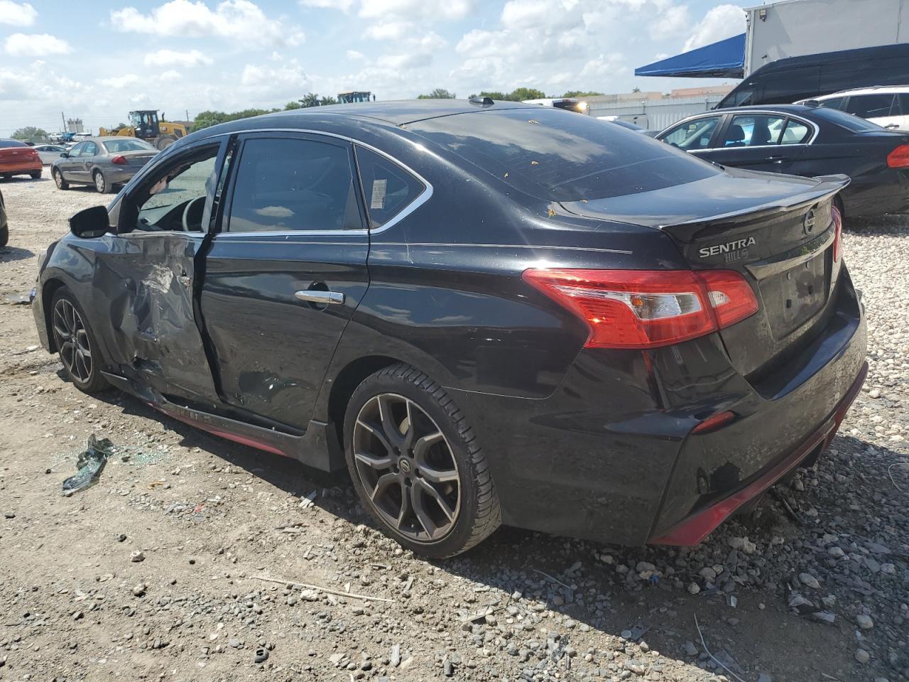 2017 Nissan Sentra Sr Turbo - Фото 2