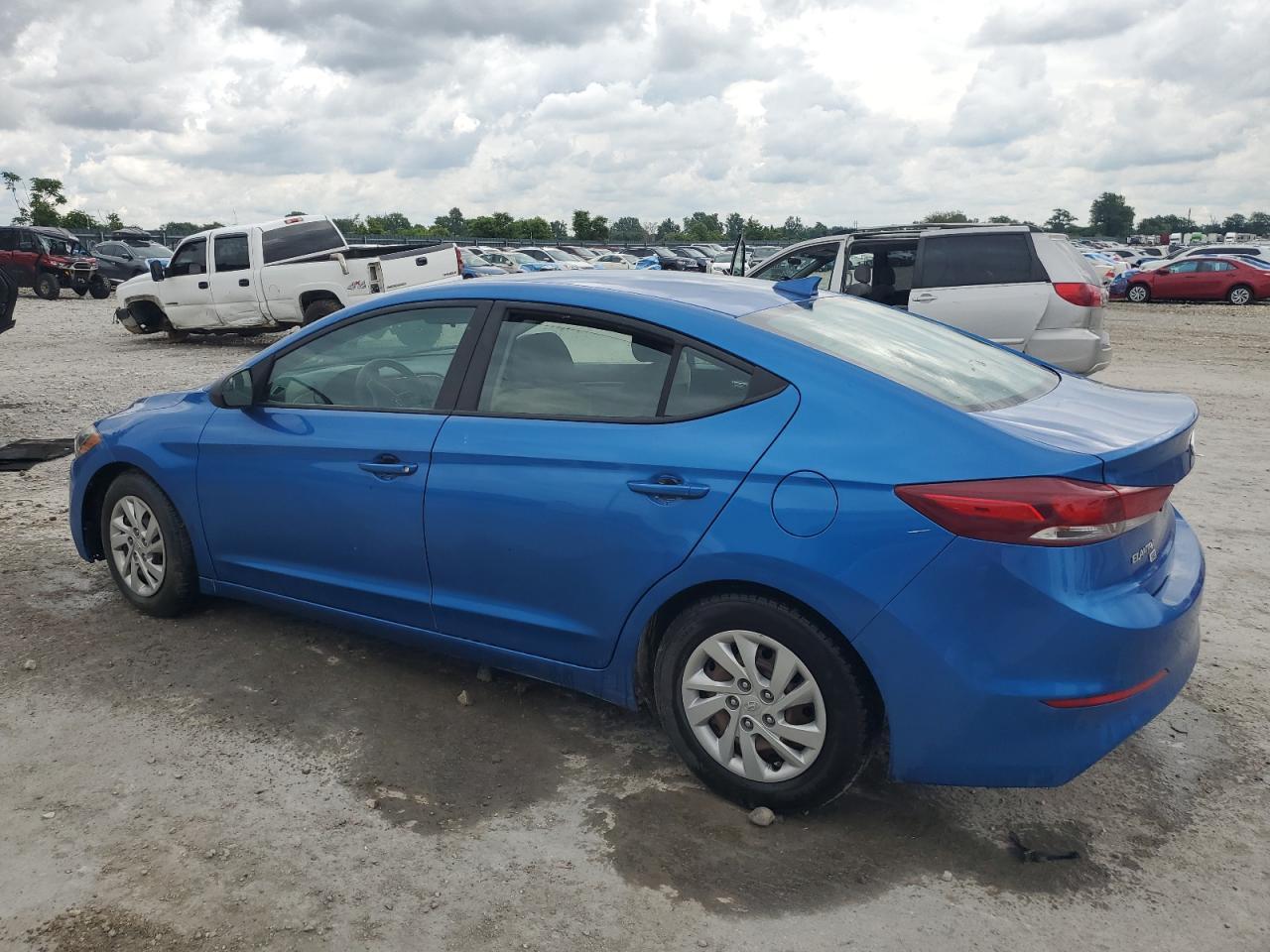 2017 Hyundai Elantra Se - Image 2